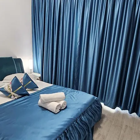 Luxury Pool & Prima Linie La Mare Năvodari